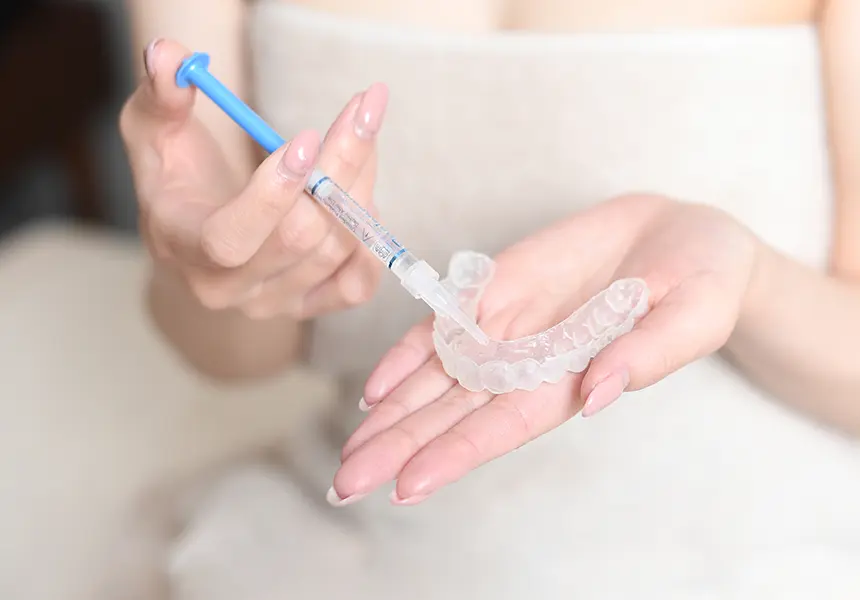 トレーに薬剤を注入